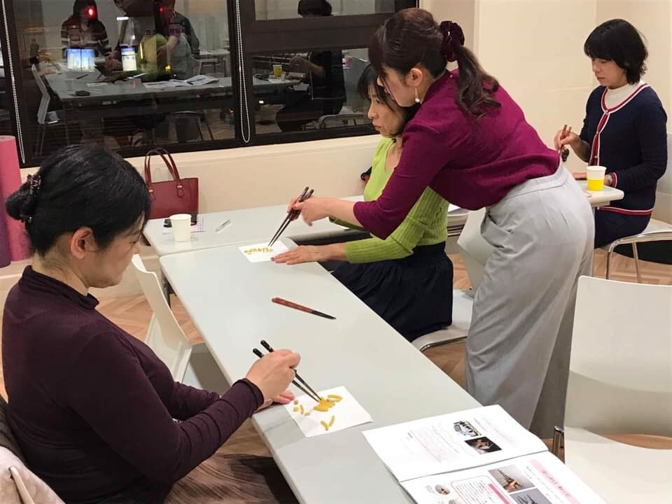 お箸ﾚｯｽﾝ致します 今まで聞きたくて今更聞けずにいたお箸のお悩みはありませんか？ イメージ1