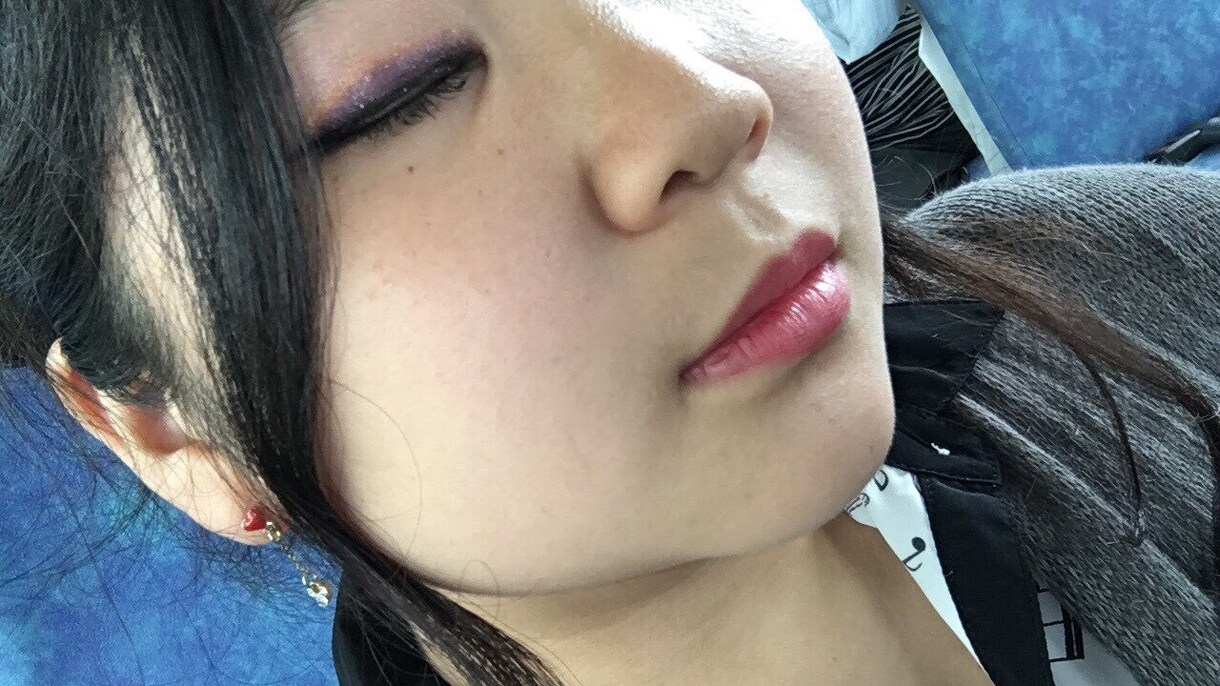 今までのメイクに1工夫で雰囲気を簡単に変えます 就活や同窓会などでいつもとは違うメイクをしたいあなたへ イメージ4