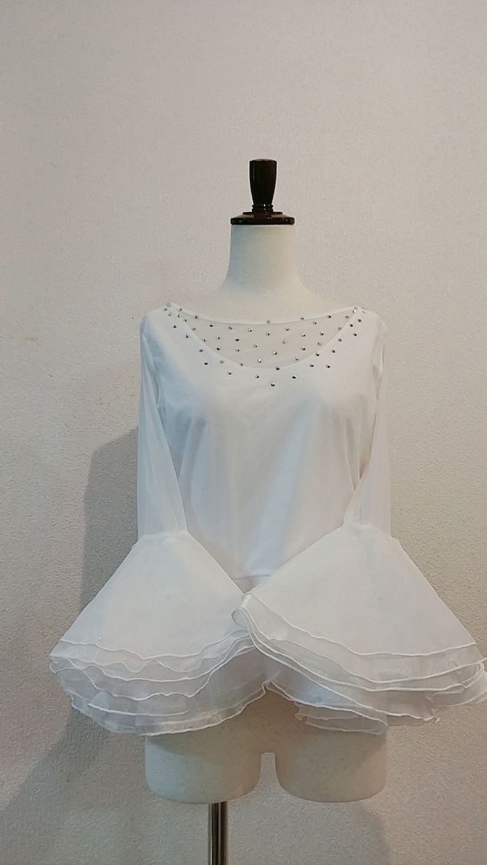 服、衣装、ドレス、小物等の製作、お直しをいたします 婦人子ども注文服1級製造技能士が製作いたします。 イメージ9