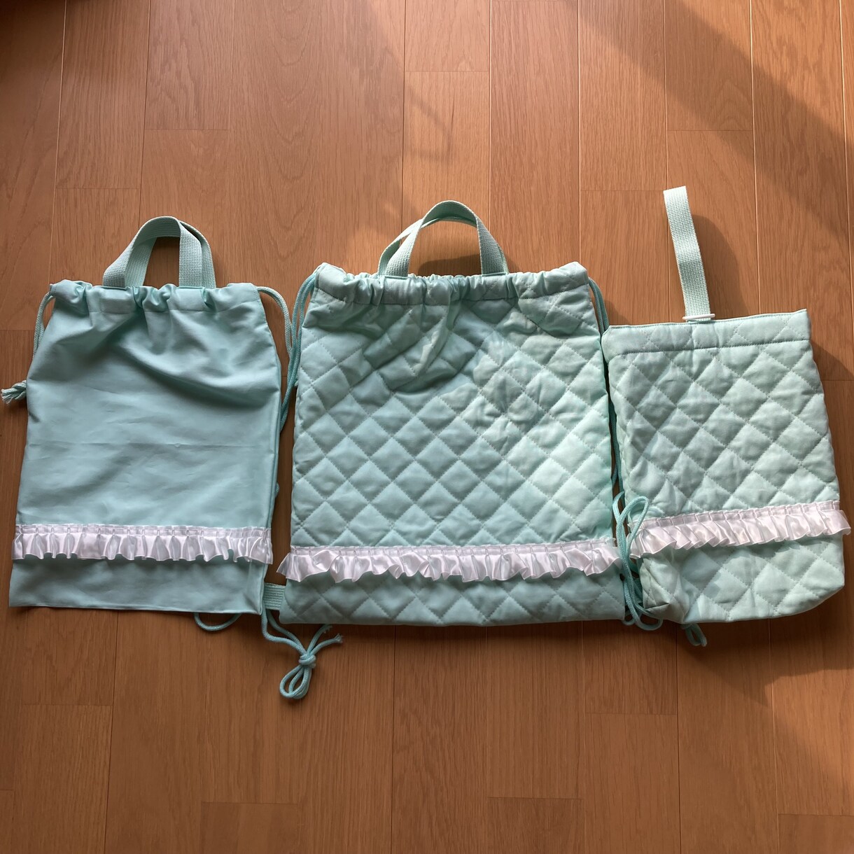 入園入学用品ご指定のサイズでお作りさせて頂きます 大手手芸店でバック、巾着等製作の仕事経験が5年間あります。 イメージ1