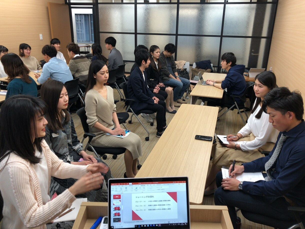 現役人事　新卒責任者が面接への課題を解決します 毎年2000人の学生を面接したきた視点で皆様の一言一句をFB イメージ3