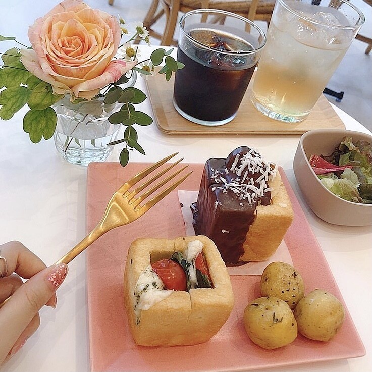 お洒落なカフェ･レストランを紹介します あなたの目的に合った とっておきな場所を探します✨ イメージ4
