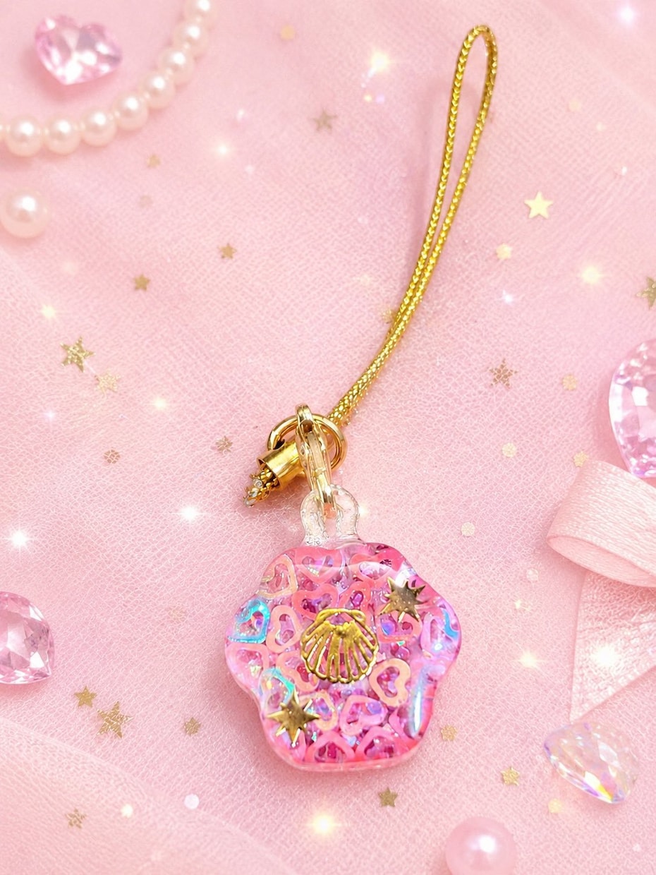 ぷっくり可愛い肉球レジンストラップを作ります 世界に一つのチャームをお作りします！ イメージ2