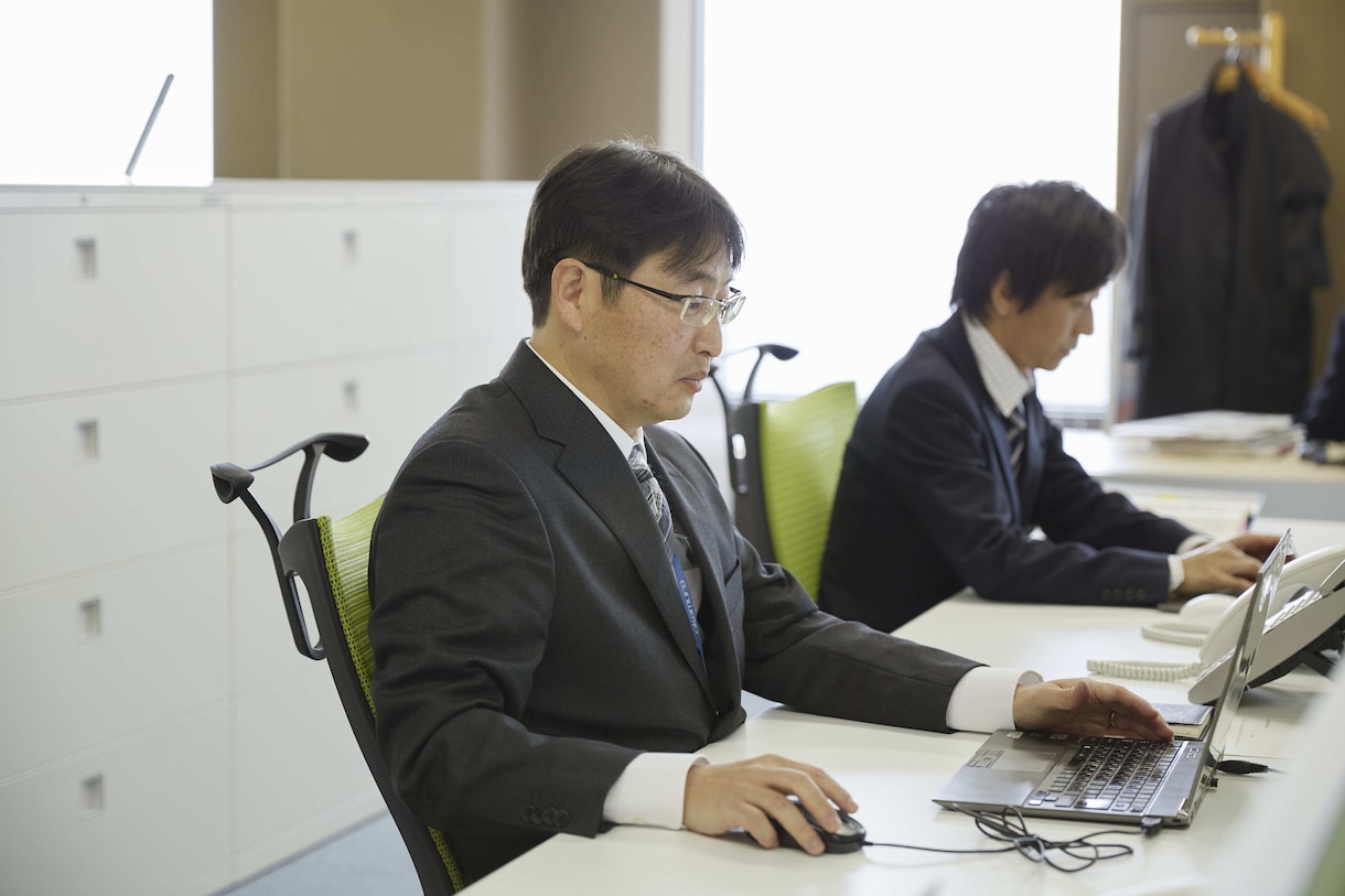 企業・採用向けポートレート撮影いたします 自然な表情と信頼感ある人物写真を丁寧に撮影します イメージ3