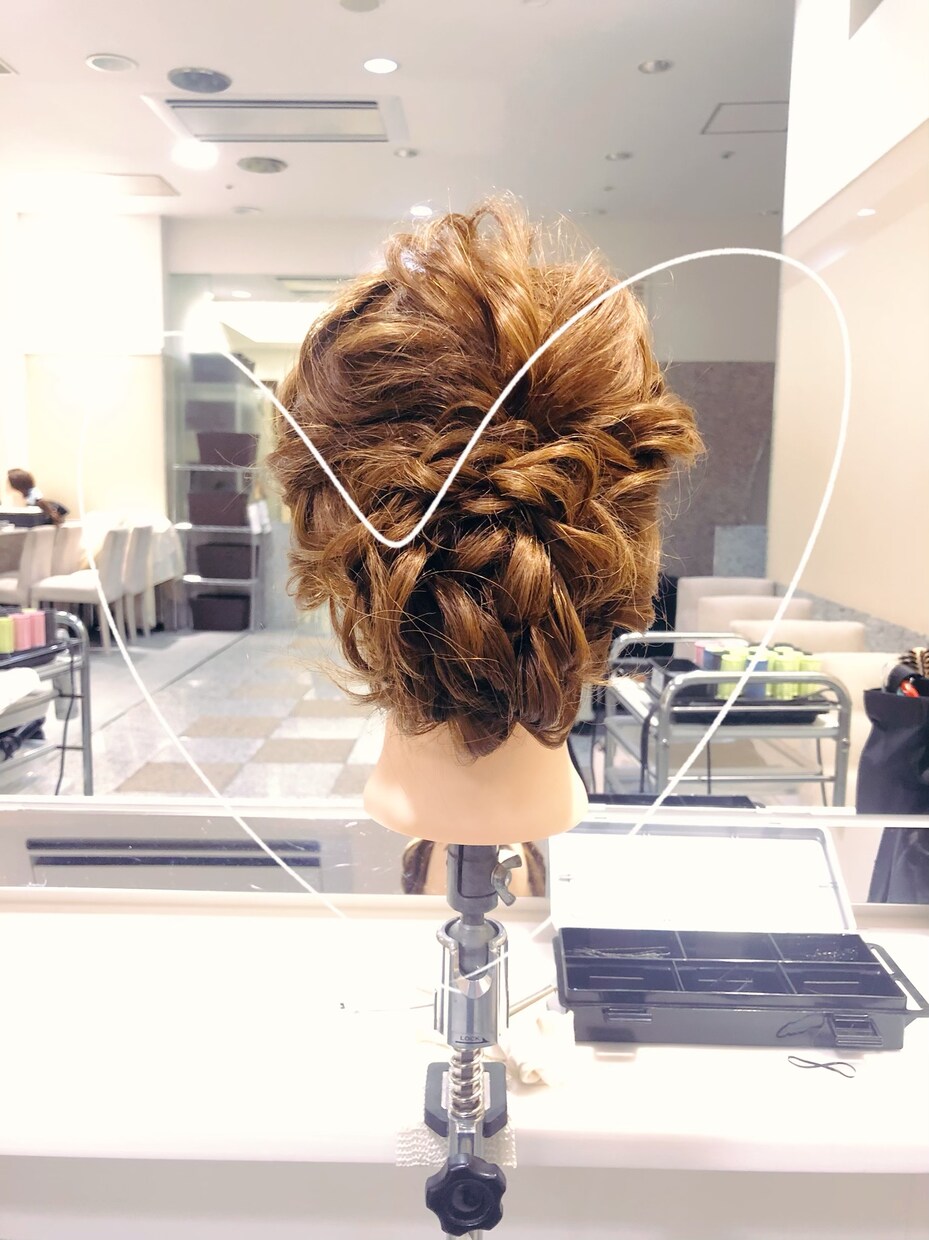 特別な日のヘアメイクサポート致します 一生残る思い出に一番綺麗な貴方になりましょう❕ イメージ1