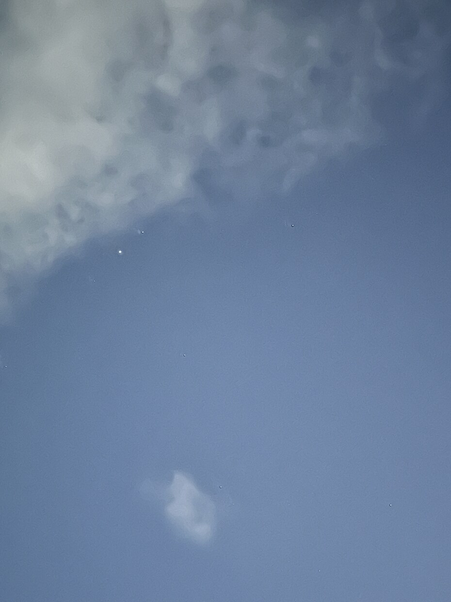 夜の写真や夕日の写真を撮ってます 和歌山県のホテルから撮りました。星空が多いです イメージ8