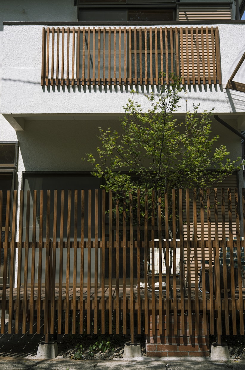 LDK前に、開放感溢れるウッドデッキをご提案します 住宅業界40年以上の建築家が、デザイン・設計致します イメージ4