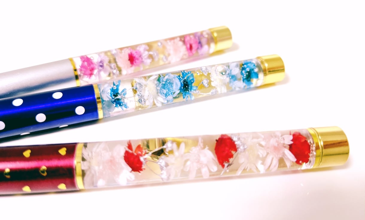 プレゼントに最適！ハーバリウムボールペンを作ります 好きな色のお花で世界で1つのハーバリウムボールペンを作り！ イメージ7