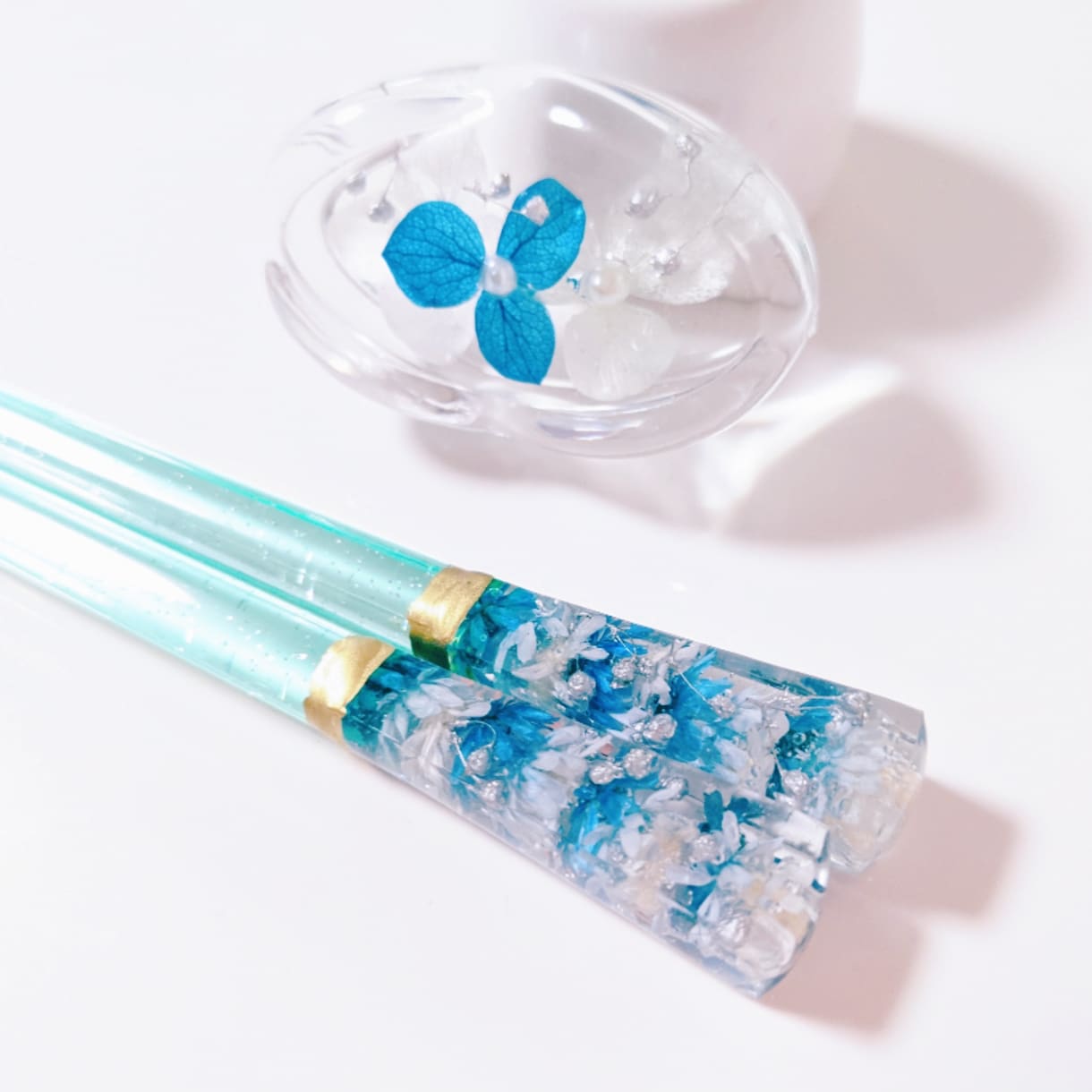 お花で世界で1つだけの箸置きをお作り致します 好きな色のお花とデザインで箸置きをお作り致します イメージ1