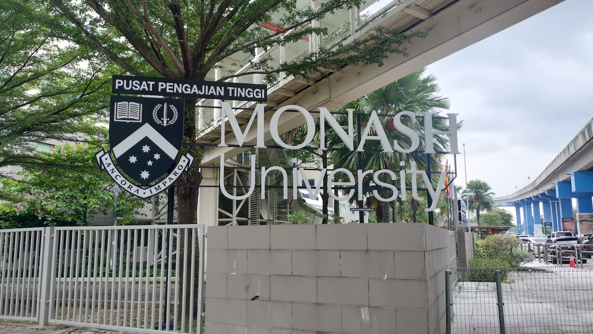 マレーシア留学や国内大学推薦入試の記事を作成します 課外活動の実績多数!現役マレーシア大学生がライターになります イメージ1