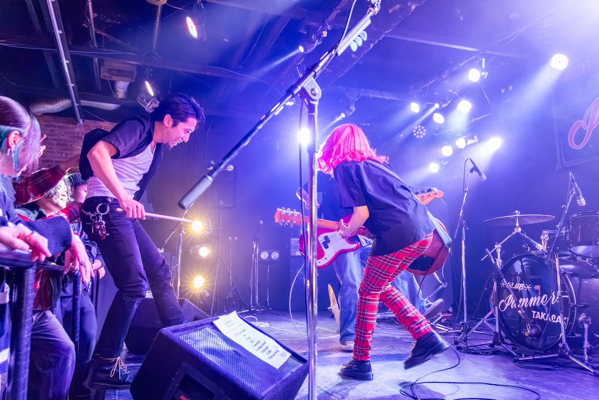 地下箱特化❗️バンド向けライブ撮影します 暗所・照明変化に強いライブ撮影,写真動画対応SNSに特化❗️ イメージ3
