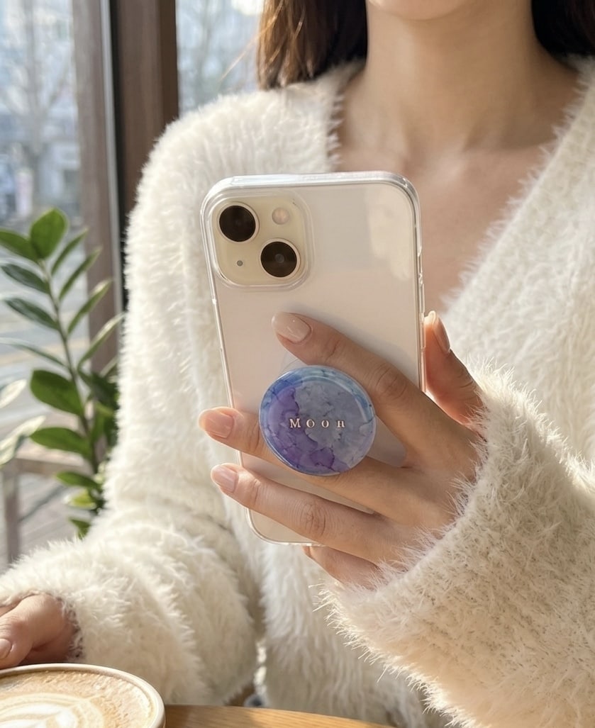 名入れOK｜空色レジンスマホグリップを制作します 好きな文字とカラーでオリジナルのスマホグリップをお届け! イメージ5