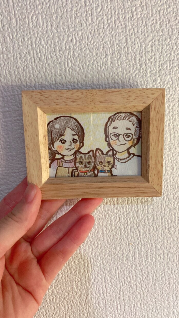色鉛筆でゆるく可愛い似顔絵を描きます 【フレーム付き・郵送料込み】誕生日や記念日のプレゼントに イメージ5
