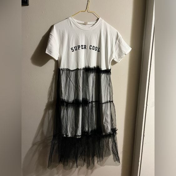 Tシャツのカスタマイズ　リメイクを行います シンプルなTシャツでもあなただけのユニークなデザインに！ イメージ8