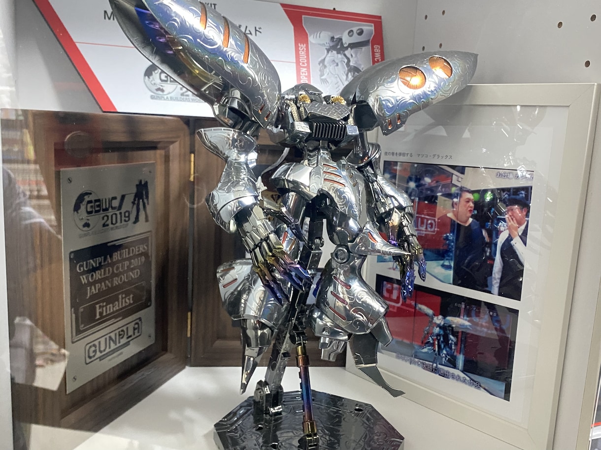 ガンプラ製作代行・グロス系・ツヤツヤ塗装致します 艶々(メッキ・キャンディ)特殊塗装(偏光マジョーラ)等 イメージ10
