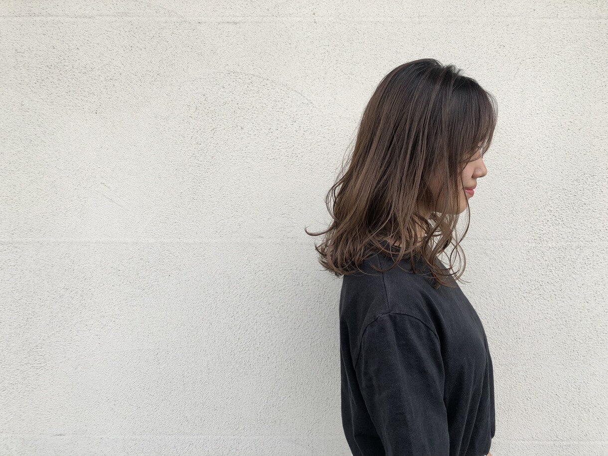 あなたに似合うヘアカラー見つけます 現役美容師があなたのお悩みに合わせて似合う髪色提案します¨̮ イメージ1