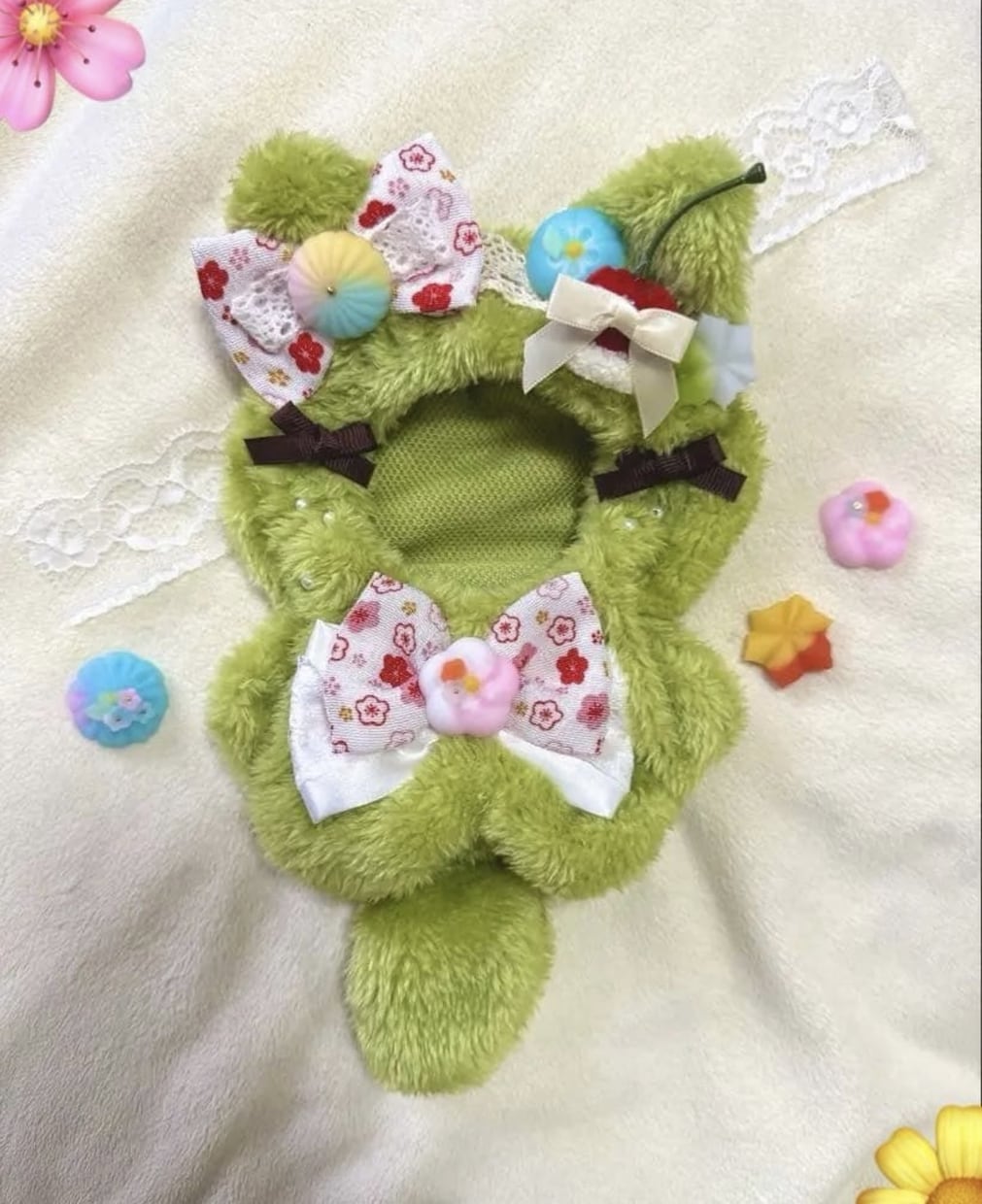 推しぬいのお洋服をオーダーメイドで制作します ぬい服の色、リボンの色、イメージなど自由です。ご相談下さい。 イメージ6