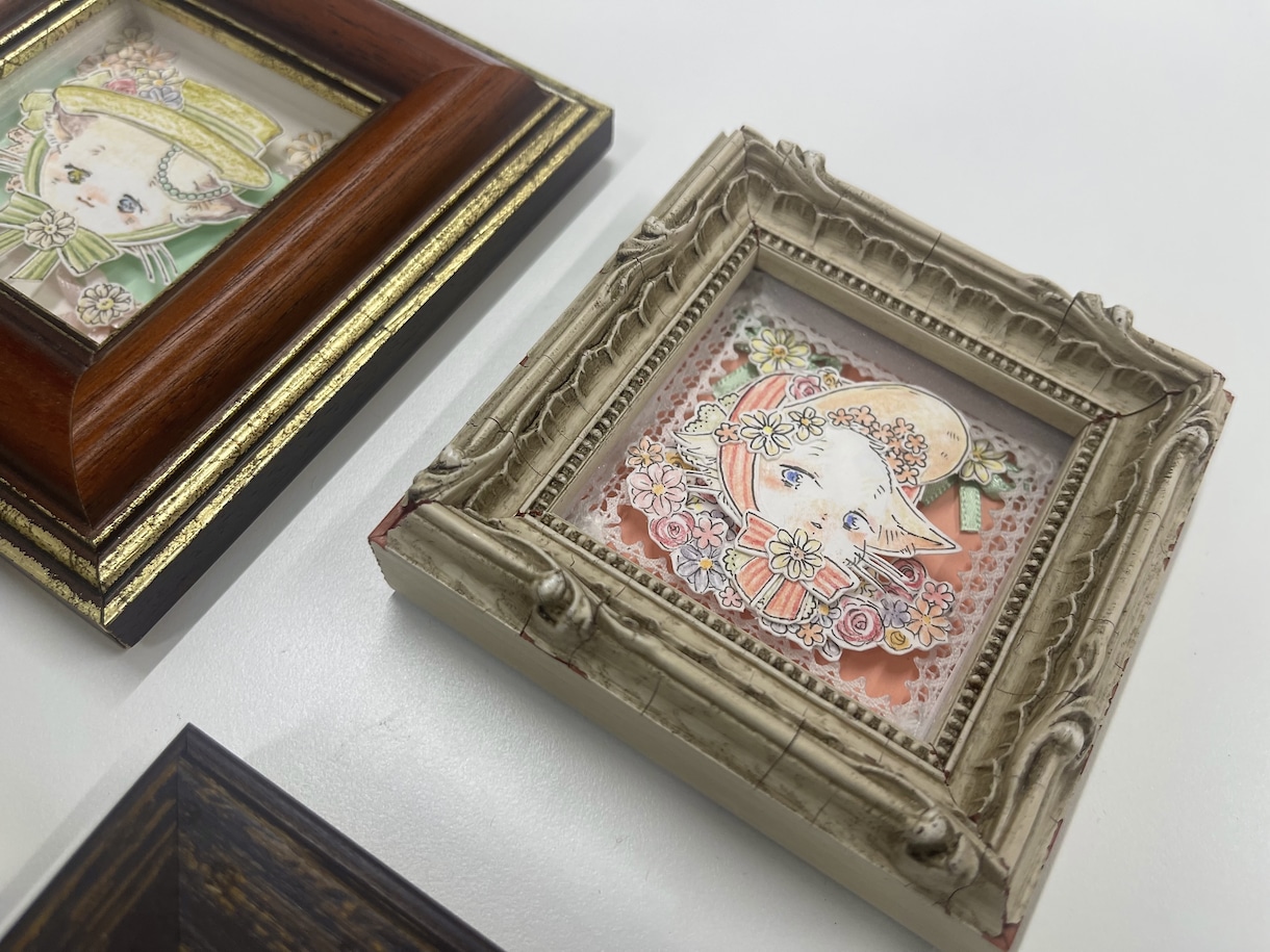 ミニ額に"うちの子"の愛らしさを半立体で表現します 半立体で空間を感じる作品を基本色鉛筆を使用して制作します イメージ6