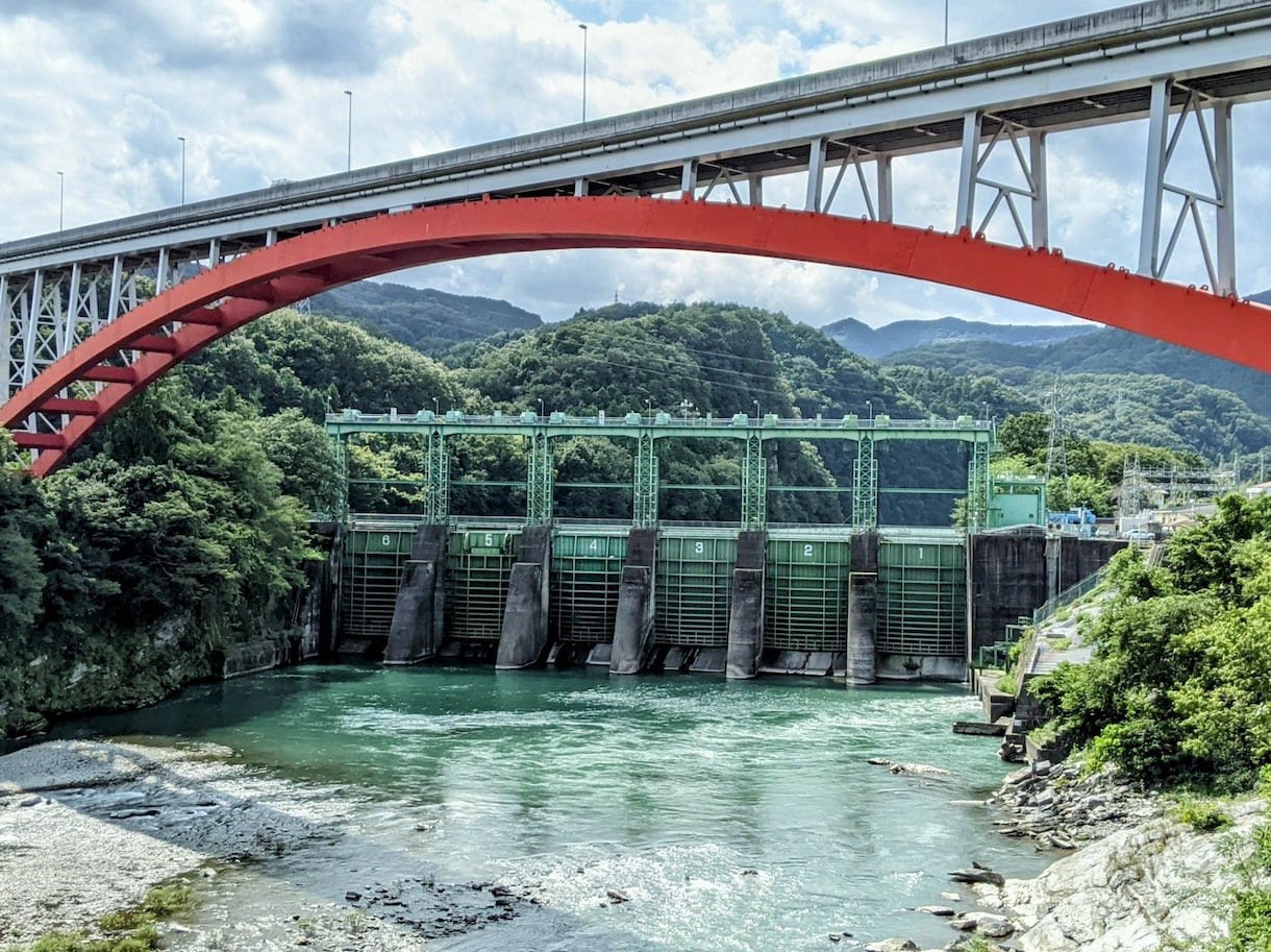 写真の色味・明るさを自然に整えます 自然な色味と明るさで写真を整えます イメージ5