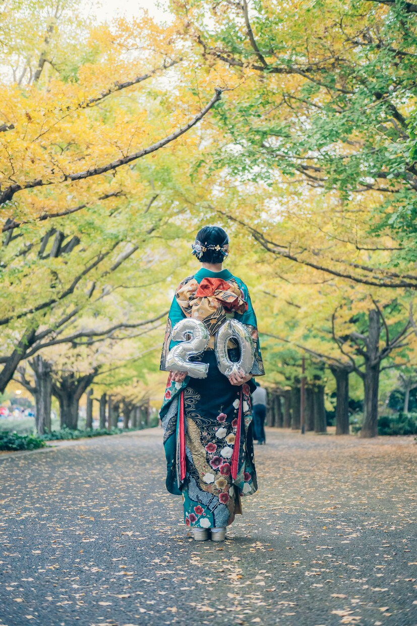 成人式・振袖姿の大切な日を、素敵に撮影します 成人式の自然な表情から家族写真まで、素敵に残します イメージ2