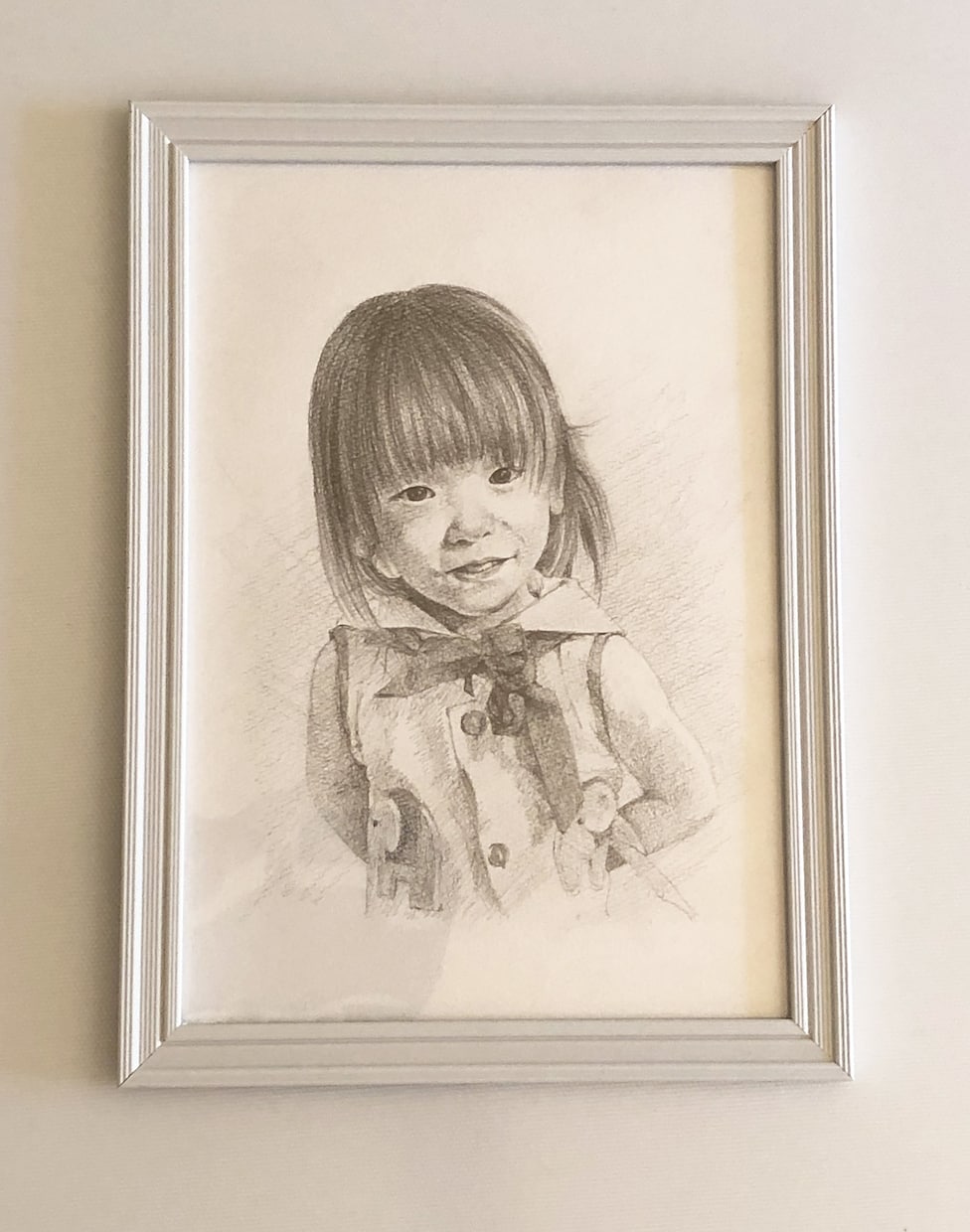 赤ちゃん記念日・成長記録にデッサン似顔絵を描きます 写真を元にデフォルメなしの鉛筆画！贈り物やインテリアにどうぞ イメージ9