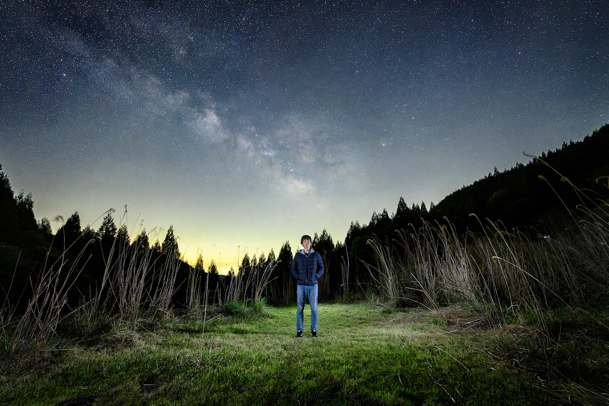 星空ウェディングの出張撮影をいたします 満点の星空と一緒に大切な記念日を写真に残します。 イメージ8
