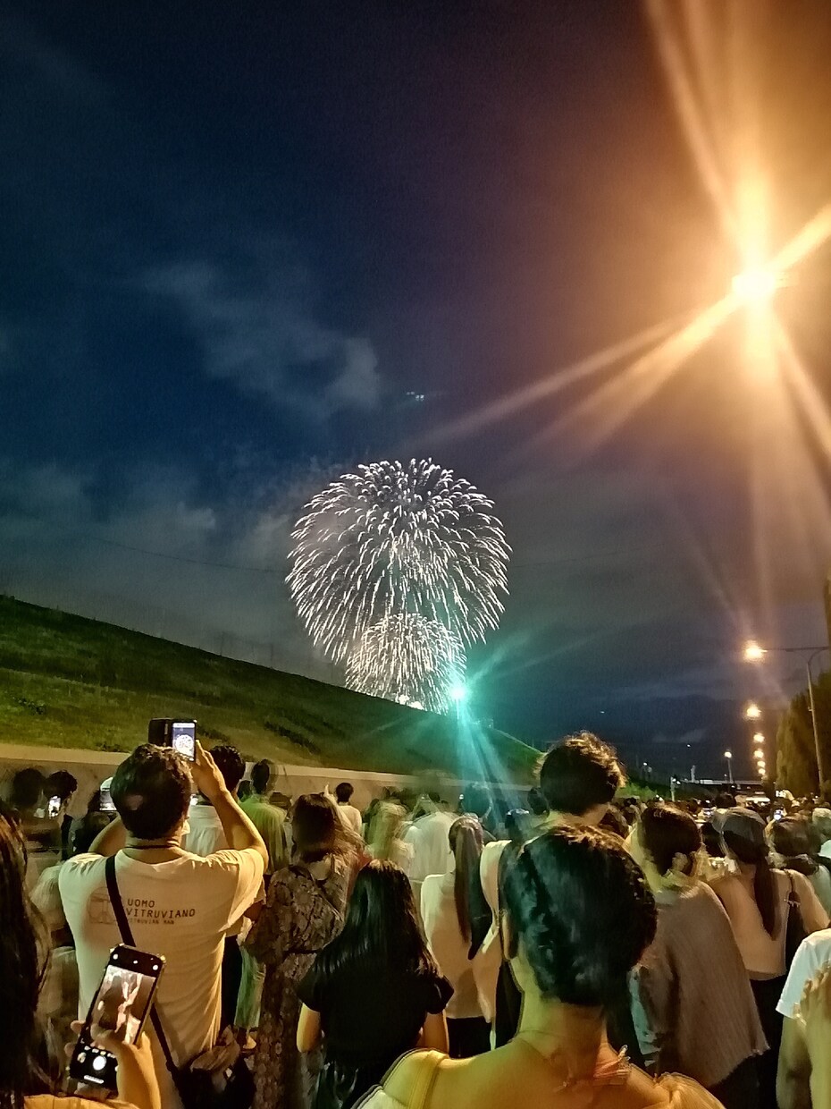 愚痴やお悩身を聞きます 心のお悩みを真剣に一緒に考えていきます！笑っていただける様 イメージ1