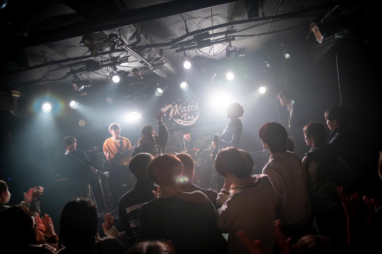 圧倒的臨場感！ライブ・コンサートの撮影をいたします 他社実績40件！ライブや舞台の熱量を最高の1枚に残します！ イメージ3