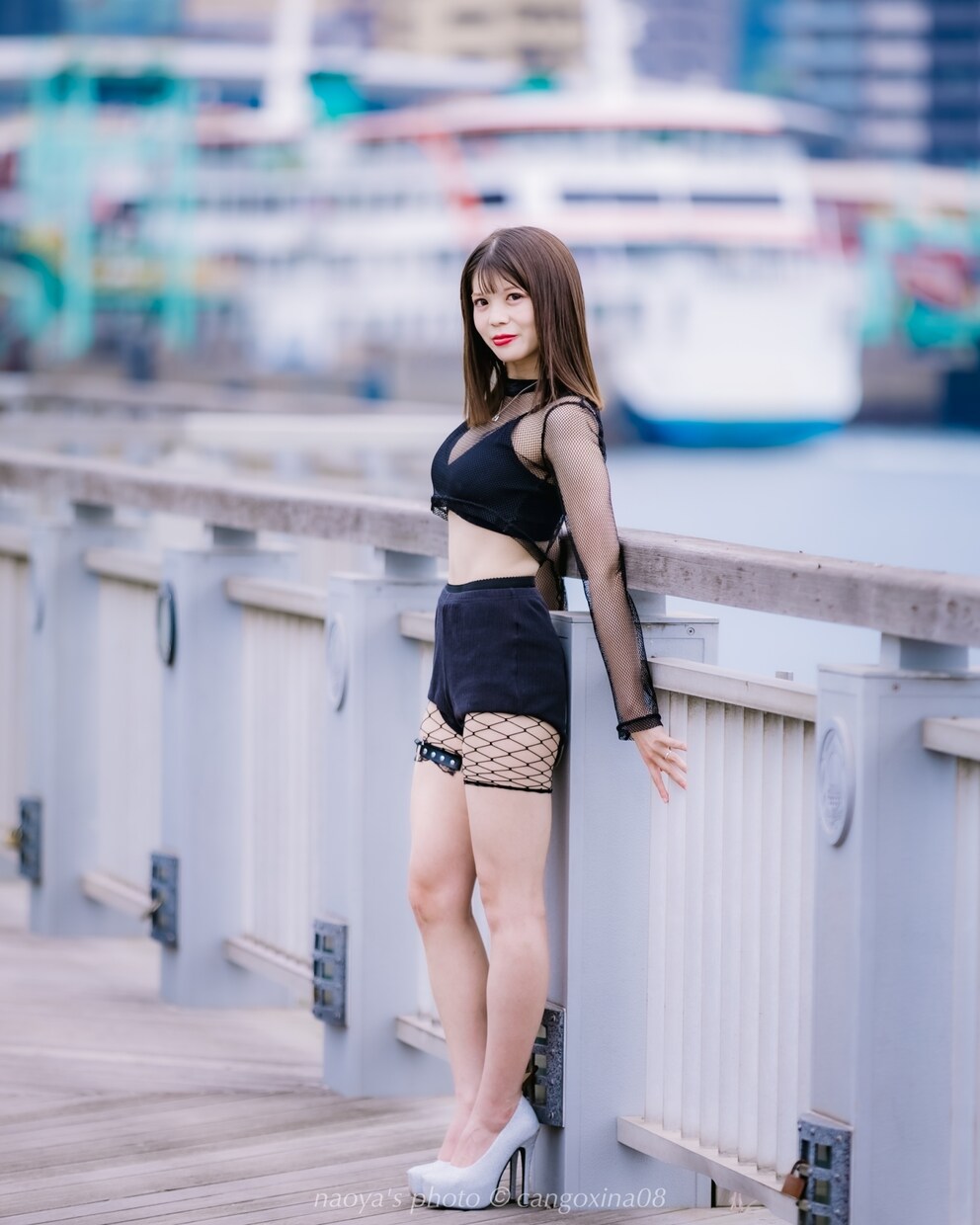自撮りや全体像写真をご提供します 可愛い系の表情やポーズが得意です♪ イメージ4