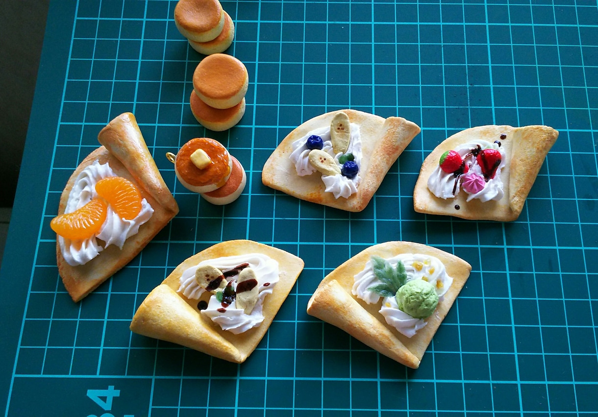 【2024】三越のお歳暮・冬ギフト クレープ屋さんなど☆スイーツサンプル作ります クレープ、パン 置物