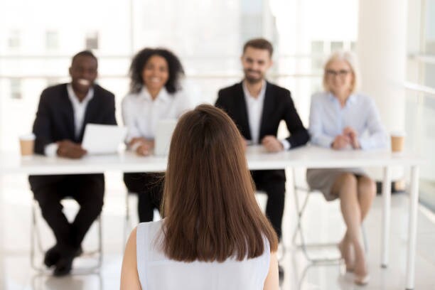 ネイティブ元派遣会社社長による英語模擬面接をします ビデオによる本番により近い面接とフィードバックで就職サポート イメージ1