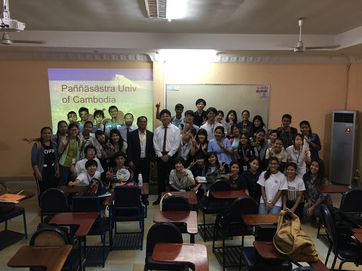 欧米人講師によるカンボジア英会話留学案内します 海外語学留学希望者で猫好きなら必見です イメージ2