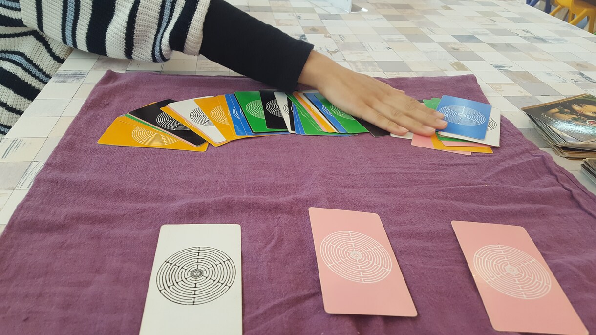 あなたの悩み、想いを解決するお手伝いします はっきり言います　毒だしカードカウンセラー イメージ1