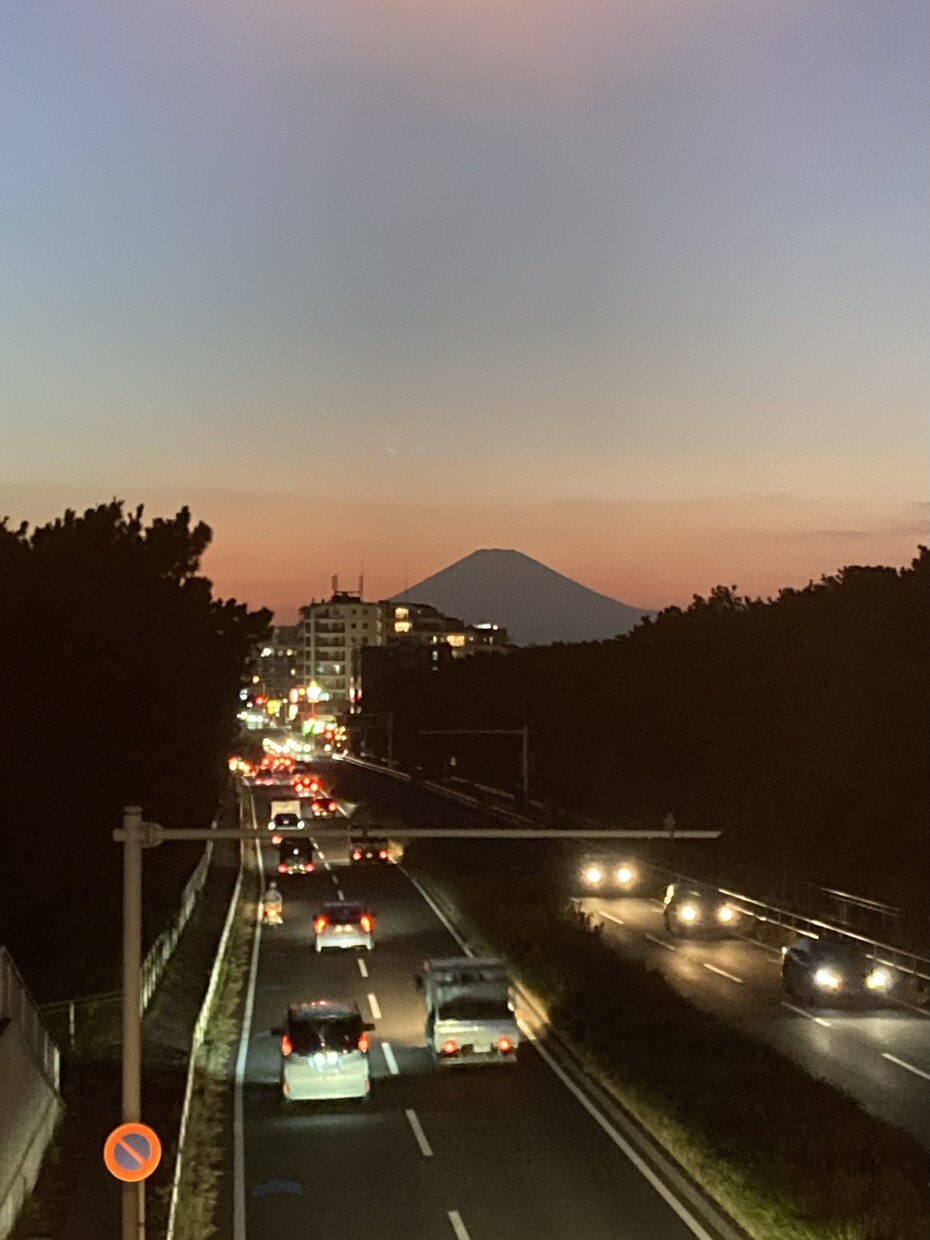 自分と周りとどちらを大切にしているのかがわかります 今、幸せですか？幸せと辛いの違いはたったの線一本です！ イメージ8