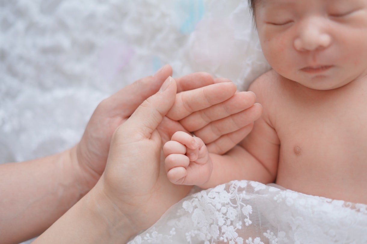 ナチュラルニューボーンフォト【奇跡の瞬間】残します 赤ちゃんのプロ♡看護師フォトグラファーが撮影 イメージ9