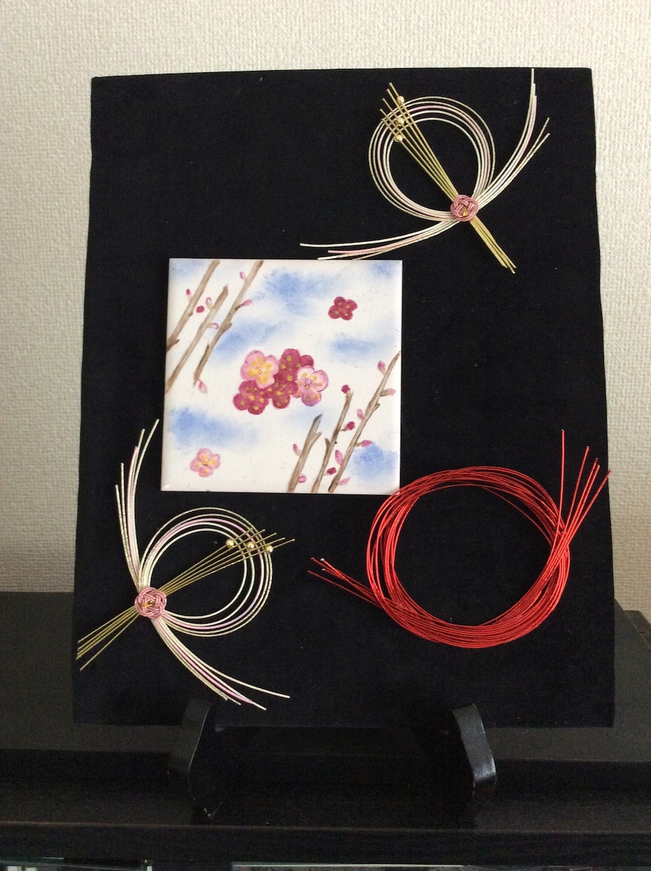 新しい年を迎えるにあたり正月飾りをつくります 正月飾り④梅の花　あまり華やかではないのに清楚でかわいい花 イメージ1