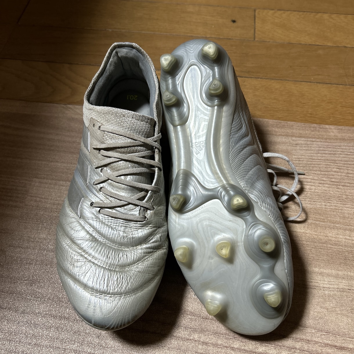 サッカースパイクの加工、手入れをします お客様のご要望に合わせた加工、手入れを行います イメージ1