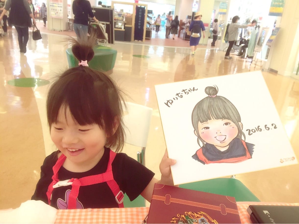 小さなお子様の手書き似顔絵を描きます ゆるふわで可愛らしい似顔絵を誕生日や記念日のプレゼントに!! イメージ6