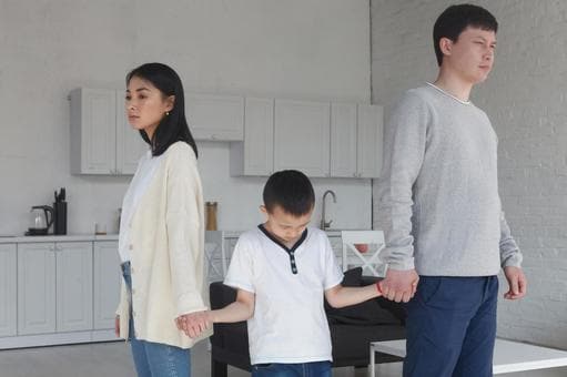子育てで悩んでいる方のサポートをします ホームスクールティーチャーが子育て中の暗闇に光を与えます。 イメージ3