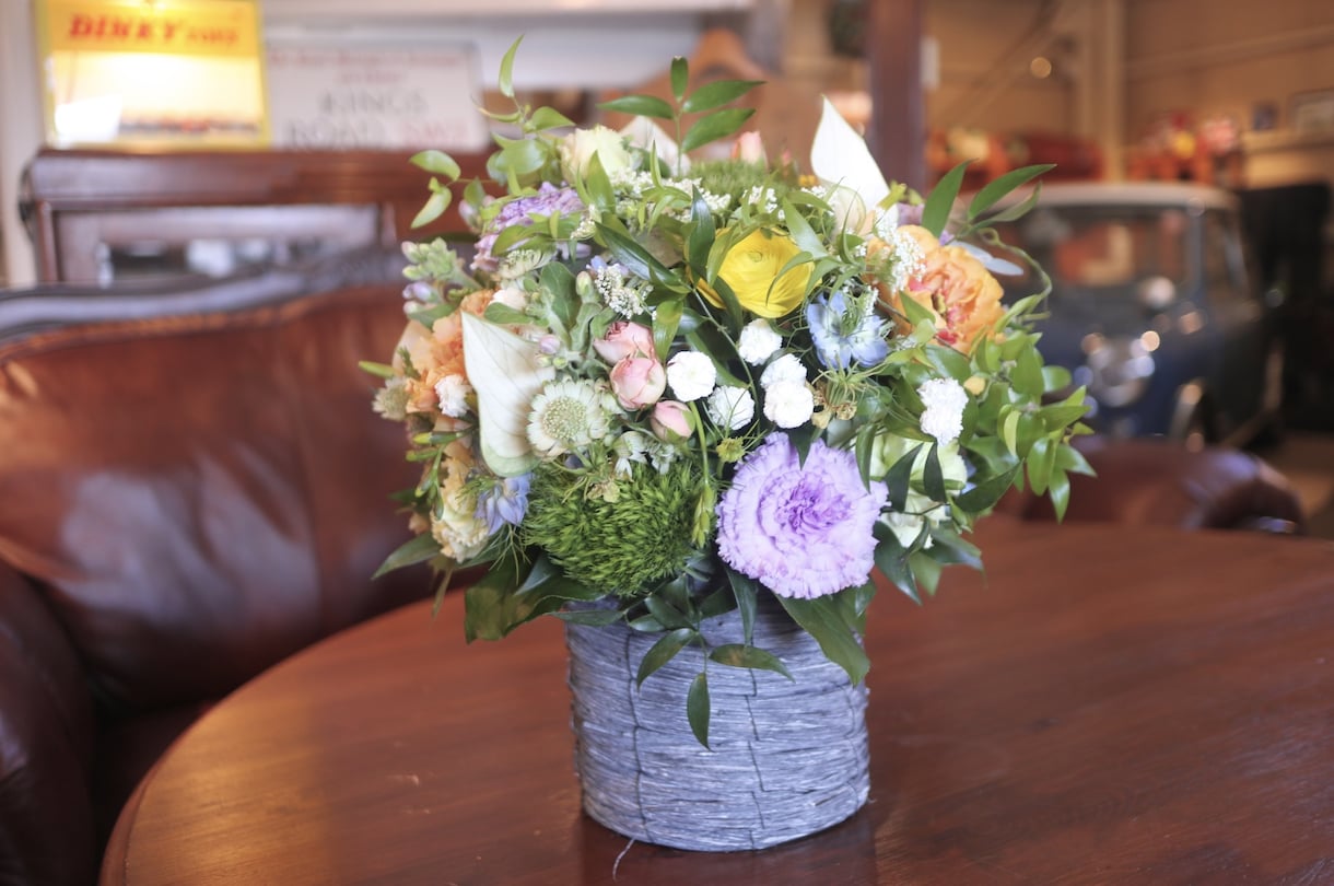 花屋さんです。企業間同士のお祝い花も作成できます 複数の花屋さんで10年修行したフローリストが制作いたします。 イメージ8