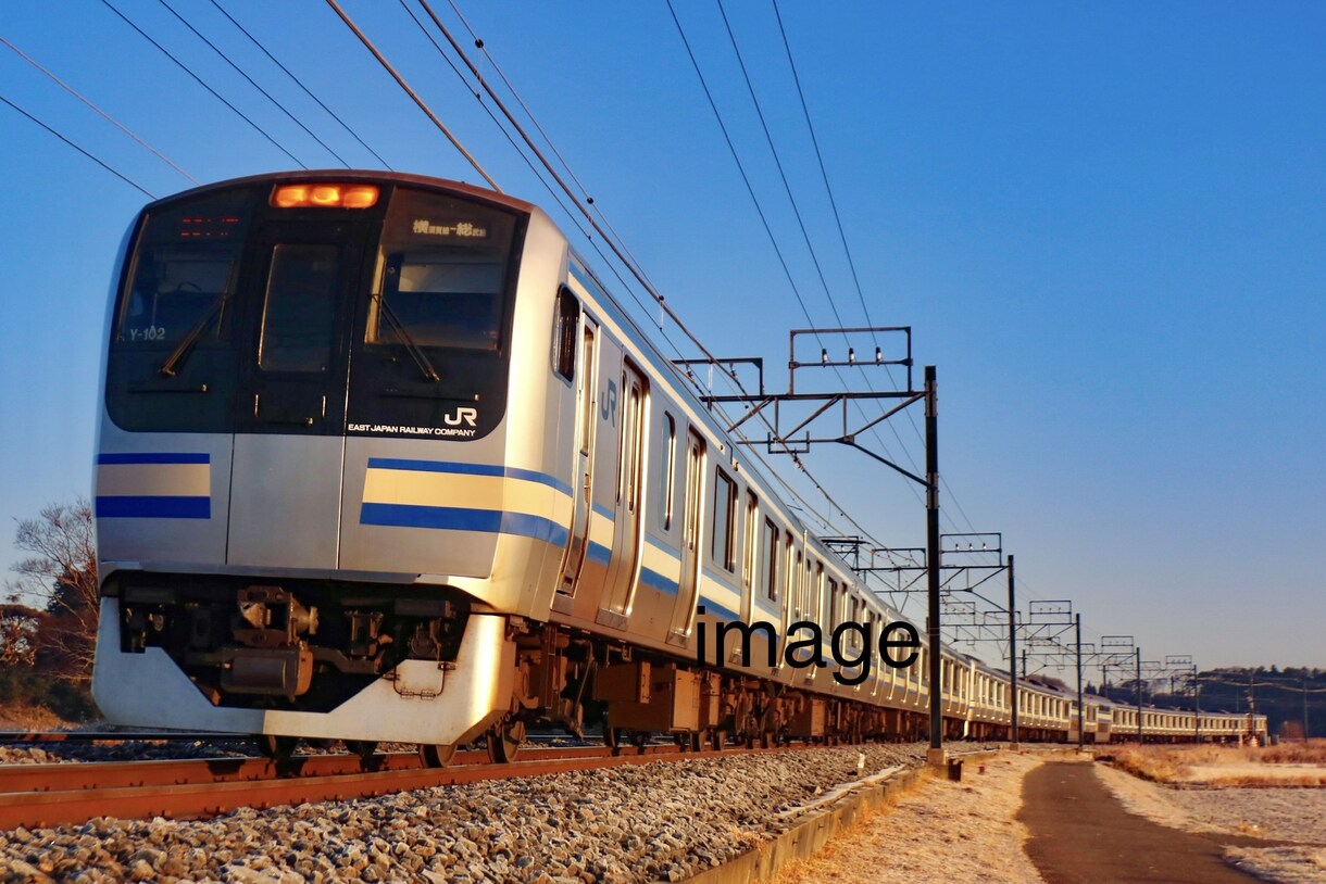 鉄道写真を提供しています 横須賀線で活躍していたE217系です。 イメージ1