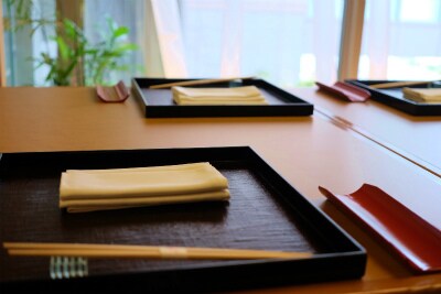 自信と好印象を与えるテーブルマナーが学べます 【これさえ知れば大丈夫！】会食で恥をかかないためのマナー イメージ5