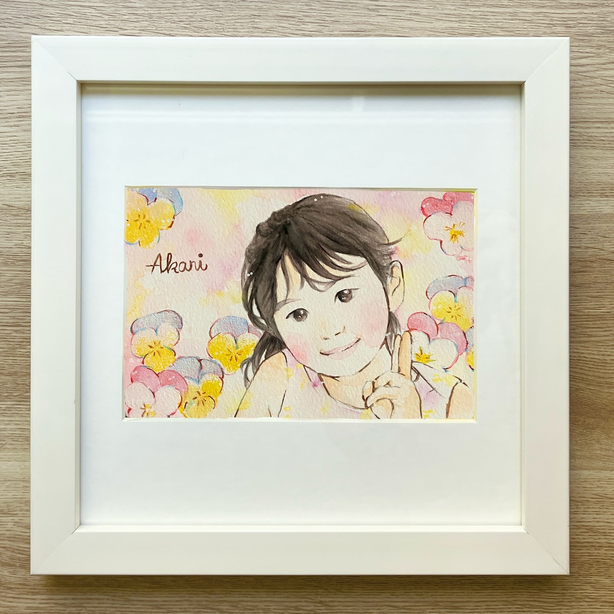 ふんわり優しい水彩画似顔絵制作します 写真そっくり！でも写真よりちょっぴり素敵で優しい似顔絵です イメージ1