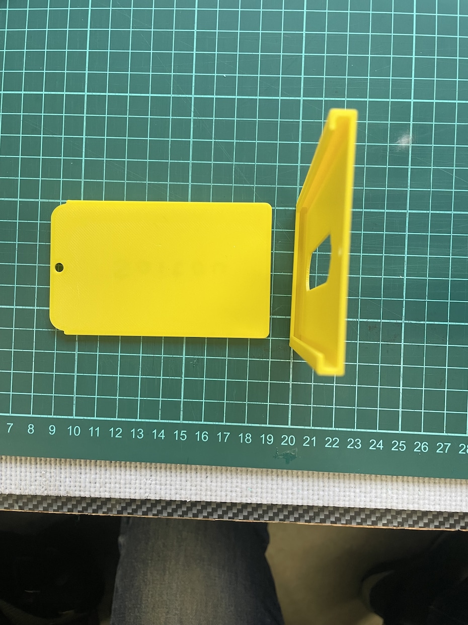 カードケースが出来ます 31色から選べる。3DプリンターでONLYONEの商品 イメージ3