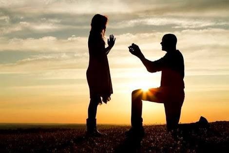 当日納品【結婚、恋愛、片思い、復縁】鑑定します 彼、彼女、気になるあの人の気持ちや状況を知りたいあなたへ。 イメージ1