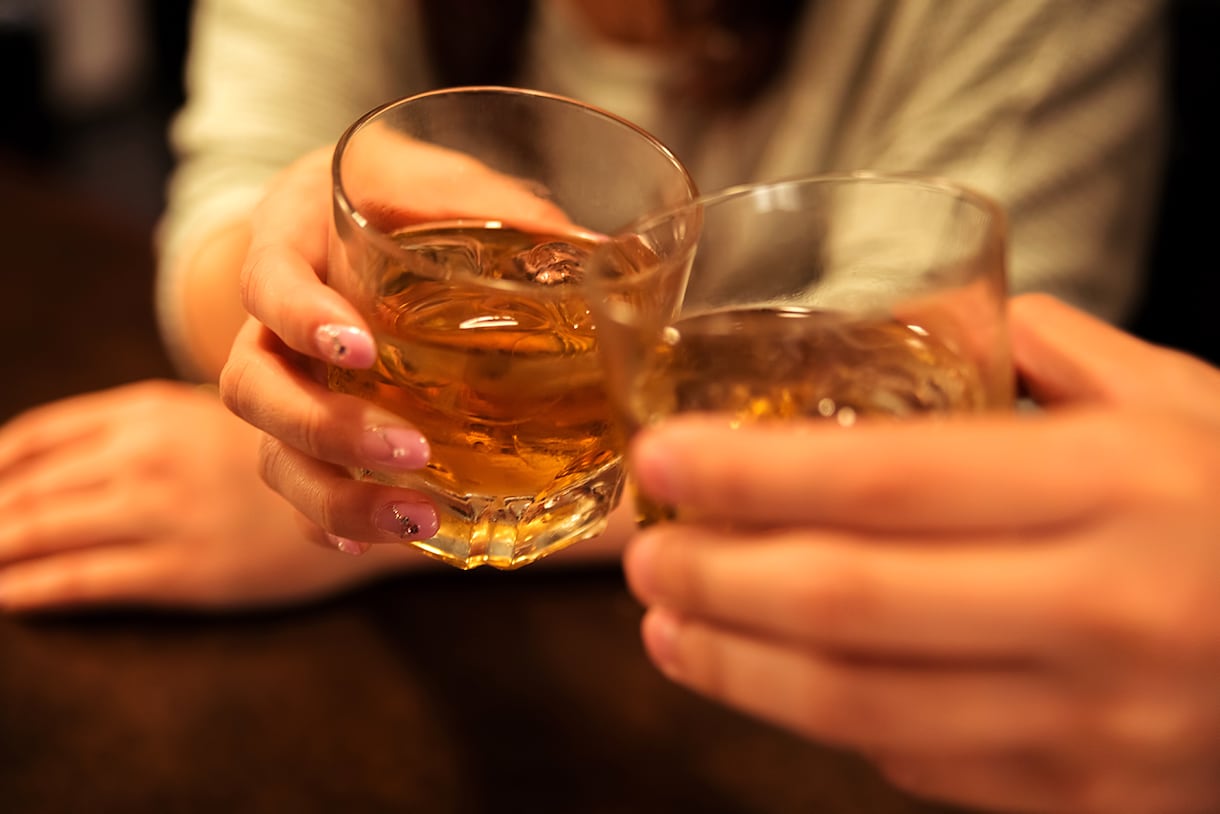 一緒に飲みながらお話し聴きます イラッときたら一緒に飲みしましょう。 イメージ1