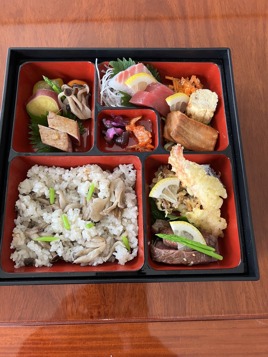 飲食店のメニューを考え流行るメニューを教えます 様々な飲食店を流行らせてきた経験から飲食店のレシピを教えます イメージ4