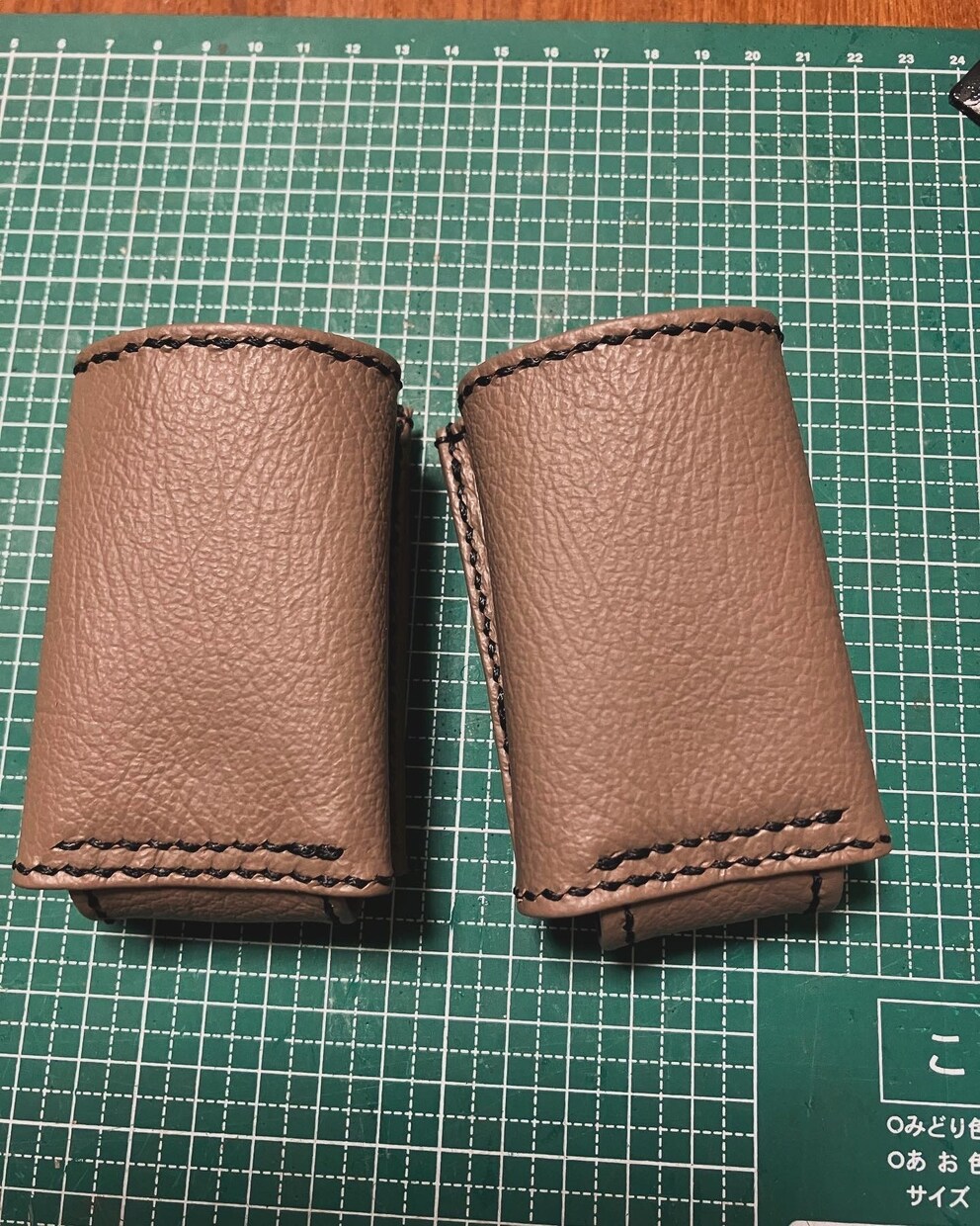 革製スマホケース、小物作ります ごくシンプルな革製品を作成します。 イメージ8