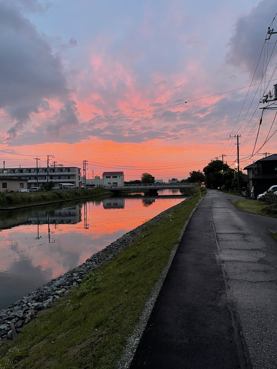 綺麗な写真を撮ります 車や風景などの写真等が多めです。 イメージ3