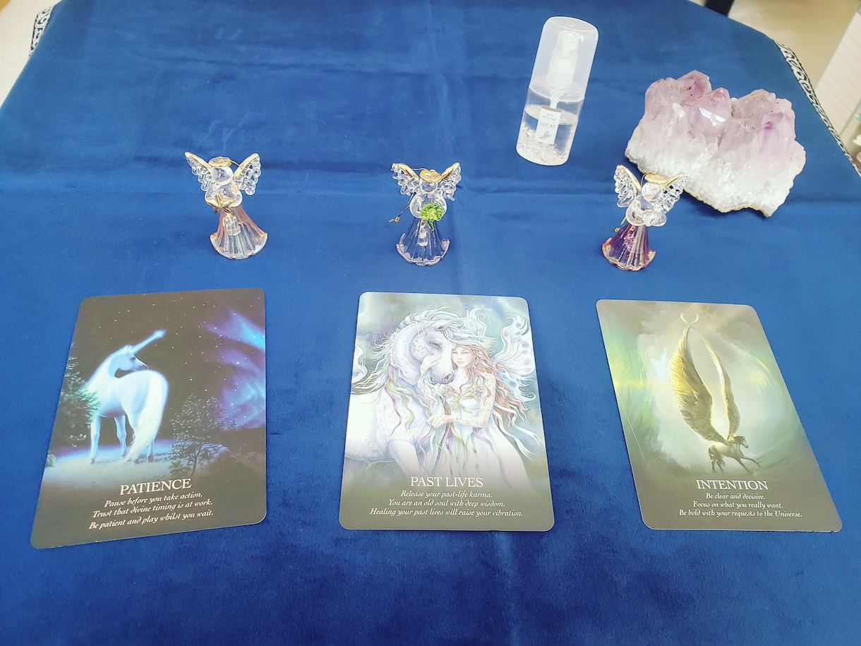 お試し価格！高次元と繋がりメッセージ受け取ります 2021年4月9出品開始悩みをカードに相談しましょう イメージ2